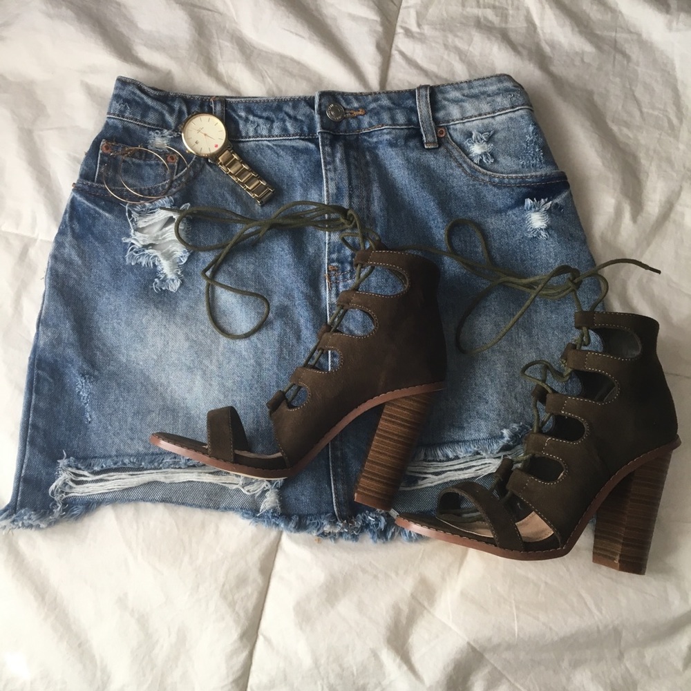 Forever 21 Distressed Denim Skirt